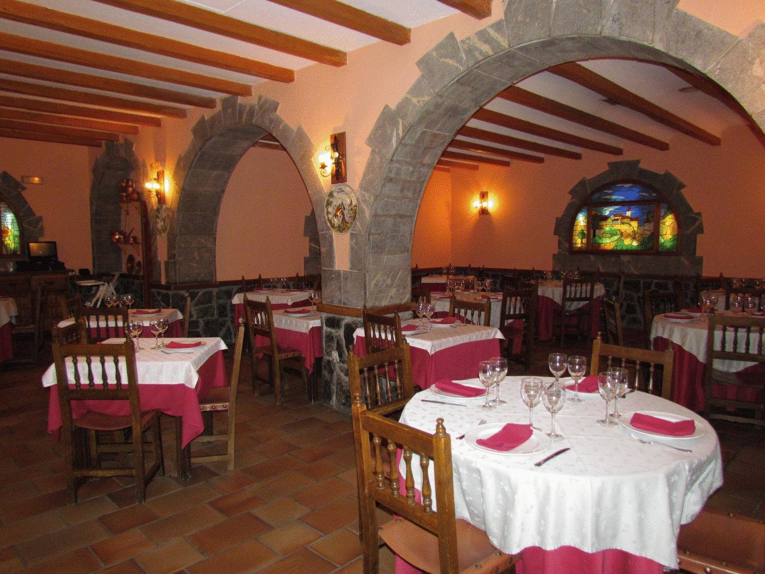 Hostal San Glorio Llánaves de la Reina Restaurante foto